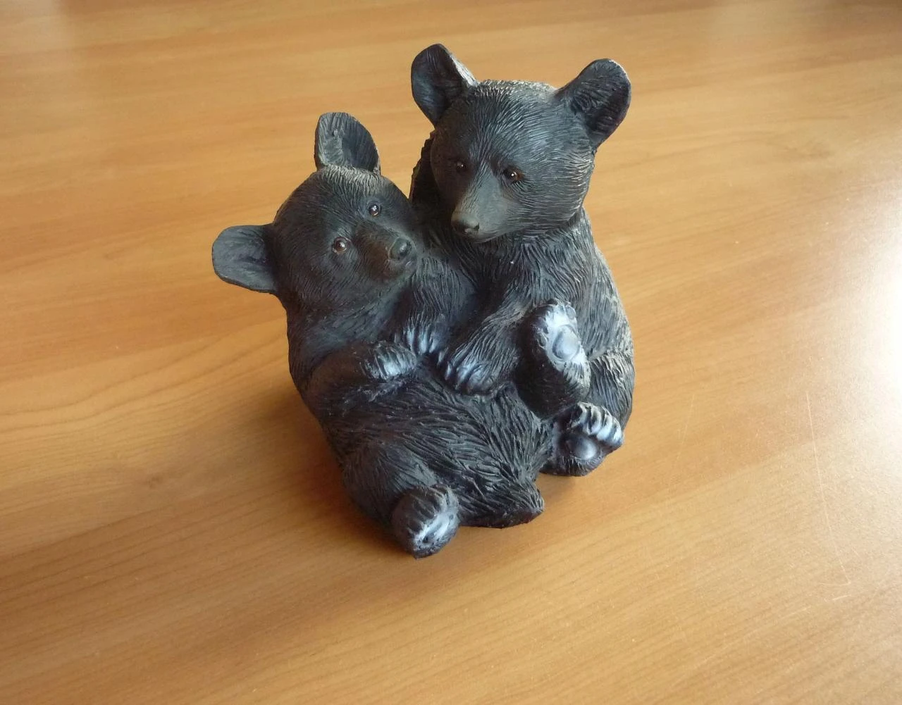 Estatua de 2 osos gris oscuro – photo 2